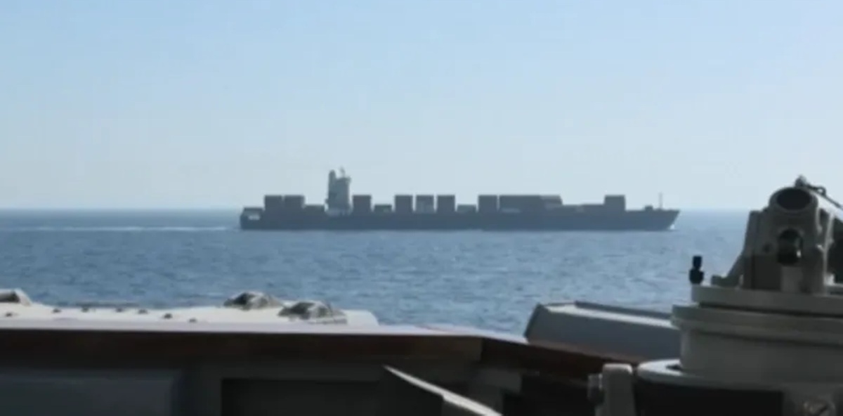 इरानी पानी जहाज नियन्त्रणमा लिएको अमेरिकाको दाबी, इरान भन्छ– ‘समुद्री डकैतीको जवाफ दिन्छौँ’